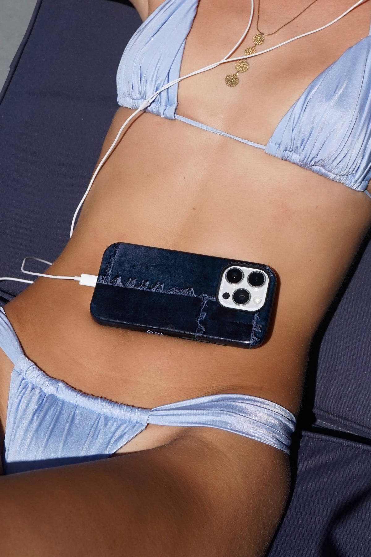Thread Case Black